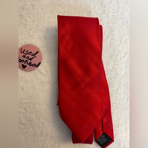 Puritan Vibrant Red Men's Tie - Picture 1 of 6